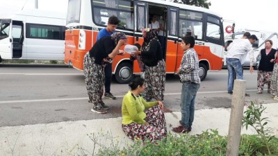 isci minibusu -  Çanakkale'de can pazarı...Traktörle işçi minibüsü çarpıştı: 2'si ağır 17 yaralı  Videosu