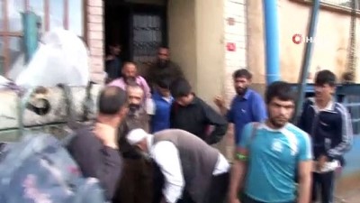 gocmen operasyonu -  Beyoğlu’nda kaçak göçmen operasyonu: Afgan ve Pakistan uyruklu 35 göçmen yakalandı  Videosu