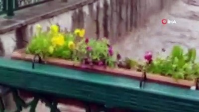 Düzce’de aşırı yağışlar Cumayeri ve Akçakoca ilçelerini vurdu... Dereler taştı, yollar göle döndü 