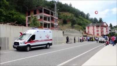 elektrik diregi -  Elektrik direğinden düşen işçi hayatını kaybett  Videosu