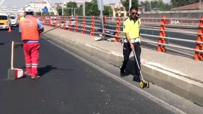  Otomobiller kafa kafaya çarpıştı: 5 yaralı 