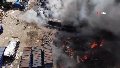 hurda arac -  Başakşehir’de hurdalık yangını havadan görüntülendi  Videosu