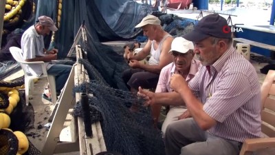 ekmek teknesi -  Balıkçılar 1 Eylül'ü bekliyor...Ağlarını onaran balıkçılar yeni sezonda palamuttan umutlu  Videosu