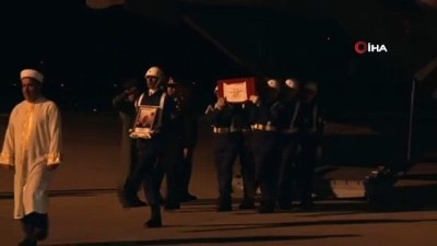 cenaze araci -  Şehit binbaşının cenazesi Samsun'a getirildi  Videosu