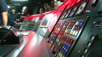 kaptan kosku -  Bakan Soylu, TCS Dost Gemisiyle gece seyrine çıktı  Videosu