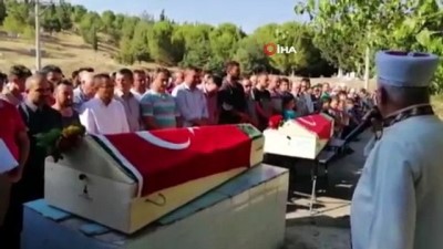 ikiz kardes -  Ölüme birlikte giden ikiz kardeşler toprağa verildi Videosu
