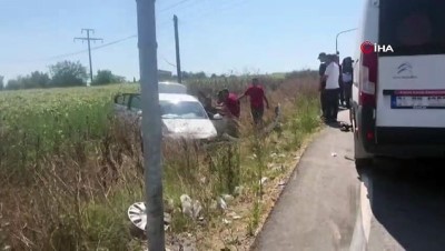  Arnavutköy’de iki araç kafa kafaya çarpıştı: 4 yaralı