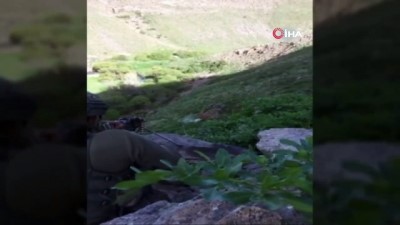  Başkale’de örgütten kaçan 2 terörist teslim oldu 