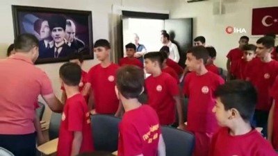  Başkan Günel, Nusaybinli terör mağduru çocukları ağırladı 