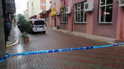  Eski belediye başkanı ayağından vuruldu 