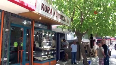  Kuyumcuyu ağır yaralayan soyguncu, “sahte dost” çıktı 