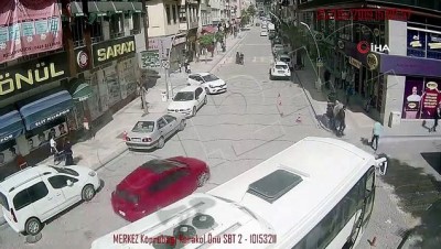 trafik cezasi -  Savcının yazdırdığı cezayı hakim sildirdi Videosu