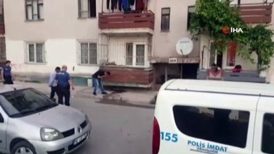 kucuk cocuk -  4. kattan düşen çocuğu çamaşır telleri kurtardı  Videosu
