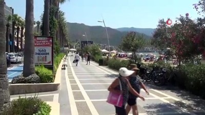 isaf -  Berberden ilginç hizmet...Hem tıraş ediyor, hem de serinletiyor  Videosu