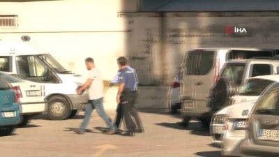 cenaze araci -  İzmir’de torun dehşeti...Babaannesini öldürdü, polisi arayıp kendini ihbar etti  Videosu