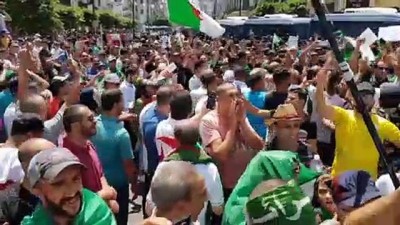 Cezayir'de Buteflika rejimi karşıtı protesto (1) - CEZAYİR
