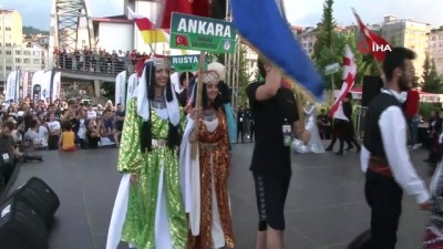  Rize’de iki festival birleşince ortaya renkli görüntüler çıktı 