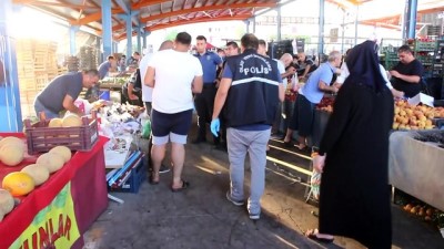 bicakli kavga - Semt pazarında silahlı kavga: 4 yaralı - ADANA Videosu