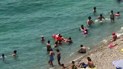su parklari - Antalya'da sahillerde yoğunluk Videosu