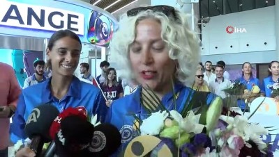 altin madalya -  Aydın Üniversitesi'nin şampiyon tenisçileri yurda döndü Videosu