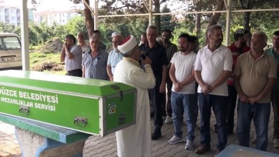 il baskanlari - Düzce'deki su baskını ve toprak kayması - 3 yaşındaki Kağan Töngel toprağa verildi - DÜZCE Videosu