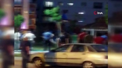  Ankara’da ‘laf atma’ kavgası kamerada: 8 yaralı