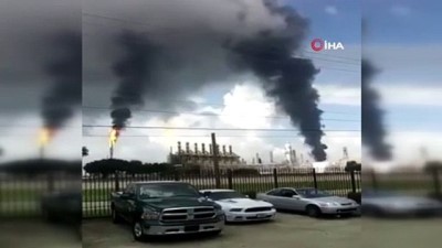  - ABD’nin Teksas eyaletinde bulunan ExxonMobil Rafineri’sinde büyük bir yangının meydana geldiği öğrenildi. Olay yerine gelen çok sayıda itfaiye ekibi yangına müdahale ediyor.