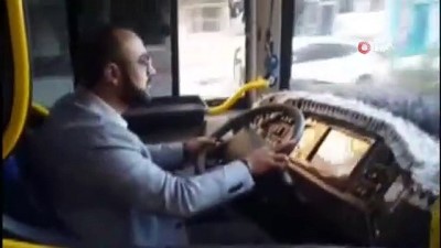 kisla -  Halk otobüsü şoförü gecikince belediye başkanı direksiyon başına geçti  Videosu