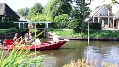 tahta kopru - Hollanda'nın Venedik'i Giethoorn köyü  Videosu