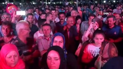  Konya’da Göl Festivali'nde Sevcan Orhan ve Hilmi Şahballı konseri 