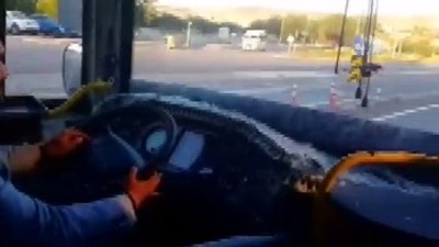 Şoförü geciken otobüsü belediye başkanı kullandı - ELAZIĞ
