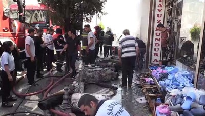 saglik ekibi - Çarşı merkezinde yangın (2) - SAMSUN  Videosu