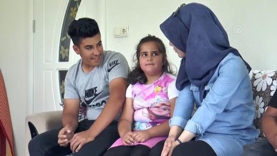 gorev suresi - Şehit kızı, babasının adını taşıyan öğrencisini unutmadı - VAN  Videosu