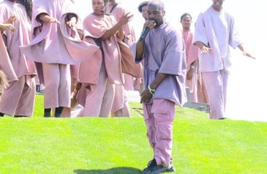 Kanye West kendi tarikatını kuruyor! 