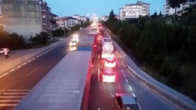 buyukbas hayvan - Arızalanan tır kara yolunda ulaşımı aksattı - KOCAELİ Videosu