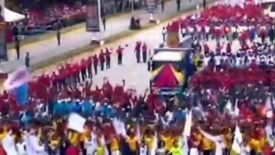 ozgurluk -  - Venezuelalılar, Kuruluşlarının 208’inci Yıl Dönümünü Kutladı  Videosu