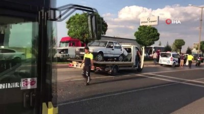 Afyonkarahisar’da 5 araçlı zincirleme trafik kazası: 4 yaralı