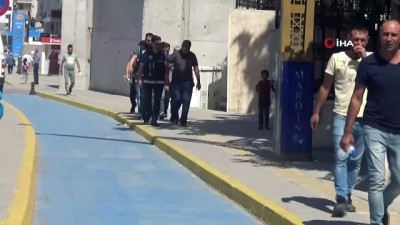  Mardin merkezli 6 ildeki FETÖ operasyonunda 3 kişi tutuklandı 