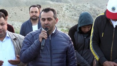 sahit - Şehitleri anmak için şafak vaktinde sınırda buluştular - IĞDIR  Videosu