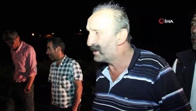 mahsur kaldi -  Sel Oltu'yu vurdu...Araçlar yolda mahsur kaldı  Videosu