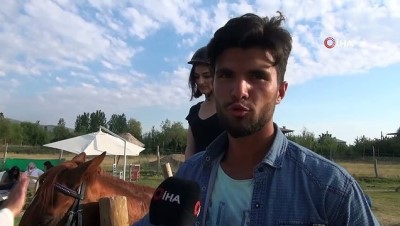 at ciftligi -  At çiftliğine yoğun ilgi  Videosu