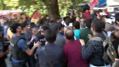 polis mudahale -  Toplu Sözleşme Görüşmeleri öncesi izinsiz yürüyüşe polis müdahalesi  Videosu