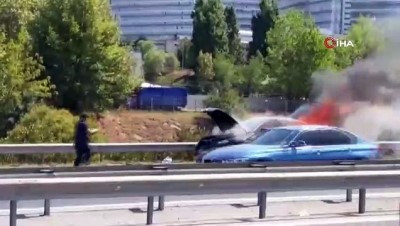  TEM Otoyolu'nda bir araç alev alev yandı 