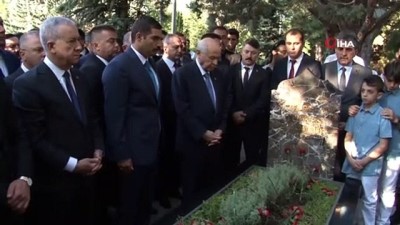 erken secim -  Bahçeli, Türkeş'in anıt mezarını ziyaret etti  Videosu