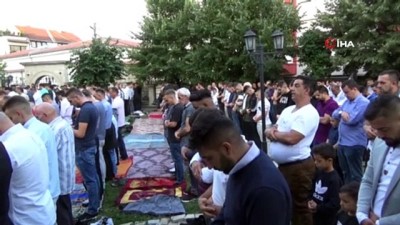 bayram mesaji -  - Kosovalılar Kurban Bayramını Büyük Sevinçle Karşıladı  Videosu