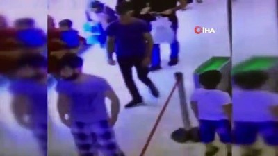 bayram alisverisi -  Sultanbeyli’de kaybolan engelli gencin ailesi bekleyişlerini sürdürüyor  Videosu