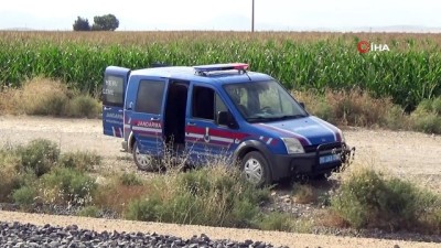  Karaman’da kamyonet devrildi: 1 ölü, 4 yaralı