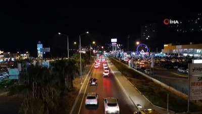 lyon -  Kuşadası’na bayramda 238 bin araç ile 1 milyon 200 ziyaretçi giriş yaptı Videosu
