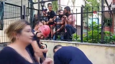 korkuluk -  Bahçede oynayan çocuğun eli demire saplandı  Videosu