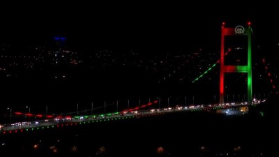 İstanbul'un iki köprüsü Afganistan bayrağı renklerine büründü - İSTANBUL